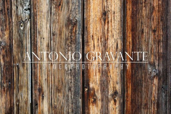 The Texture of Wooden Boards: Aesthetic Appeal and Practical Use in Design